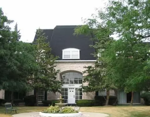 5200 S Carriageway Dr #215, Rolling Meadows, IL 60008 photo 1