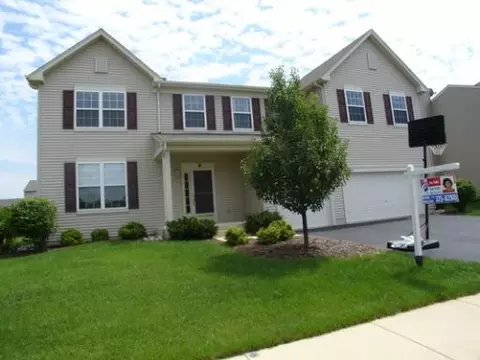 2560 Lundquist Dr, Aurora, IL 60503 photo 1