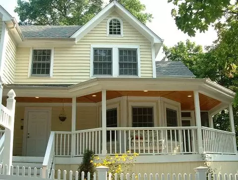 1000 E Forest Ave, Wheaton, IL 60187 photo 1