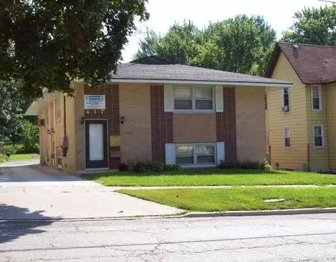 417 Raymond St, Elgin, IL 60120 photo 1