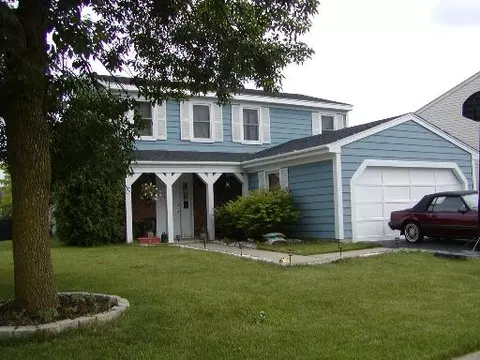 665 Berwick Pl, Roselle, IL 60172 photo 1