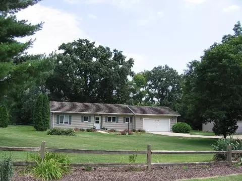 3708 E 25th Rd, Serena, IL 60549 photo 1
