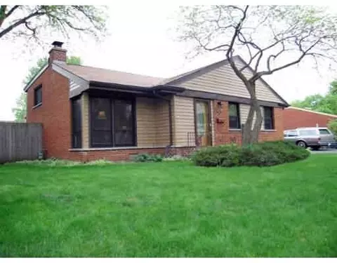 446 Atwater Ave, Elmhurst, IL 60126 photo 1