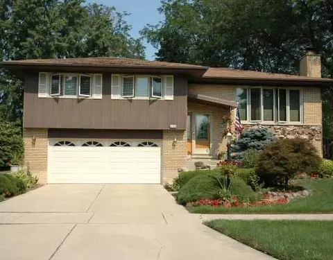 15316 S Walnut Rd, Oak Forest, IL 60452 photo 1