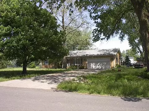 16 N Cherry Dr, Oswego, IL 60543 photo 1