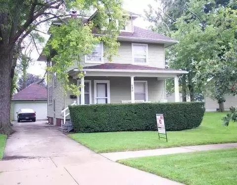 690 Oakland Ave, Elgin, IL 60120 photo 1