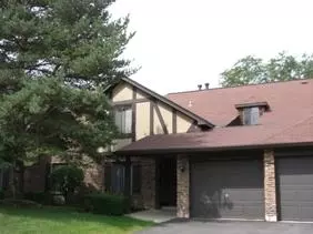 1450 Johnstown Ln #D, Wheaton, IL 60187 photo 1