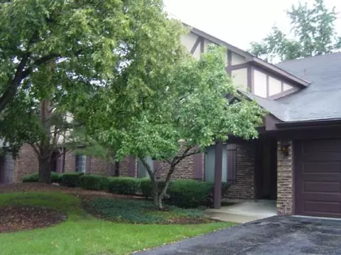 1622 Salisbury Ct #D, Wheaton, IL 60187 photo 1