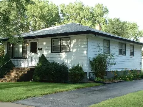 18405 Oak Ave, Lansing, IL 60438 photo 1