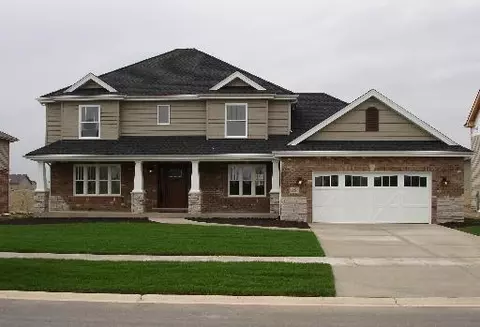 302 Pine St, Beecher, IL 60401 photo 1
