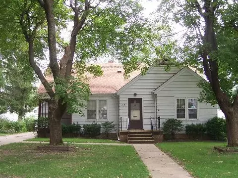 759 Adams St, Ottawa, IL 61350 photo 1