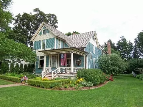 410 E Chicago Ave, Naperville, IL 60540 photo 1