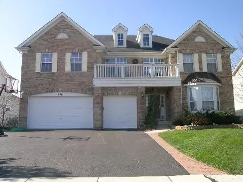948 Commons Rd, Naperville, IL 60563 photo 1