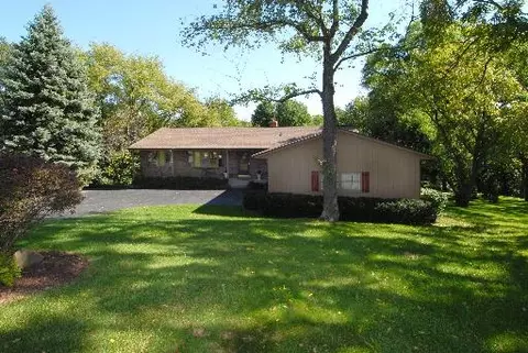 726 Hillside Ct, Algonquin, IL 60102 photo 1