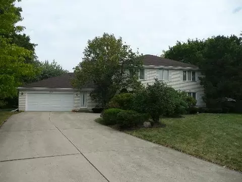 3908 Raintree Ln, Northbrook, IL 60062 photo 1