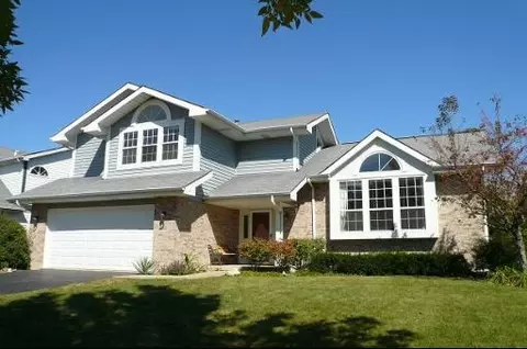 83 Forestview Ln, Aurora, IL 60502 photo 1