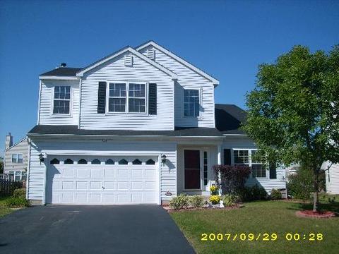 130 Cedarfield Dr, Bartlett, IL 60103 photo 1