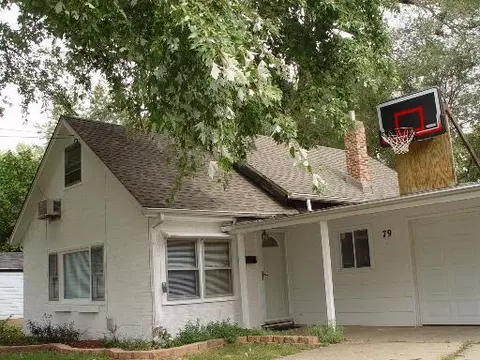 79 S Commonwealth Ave, Elgin, IL 60123 photo 1