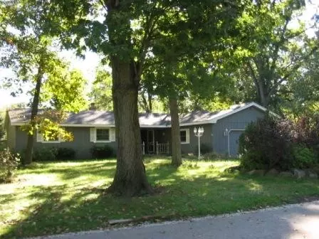 810 Emerald Dr, Mchenry, IL 60051 photo 1