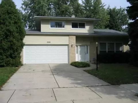 1908 E Kiowa Ln, Mount Prospect, IL 60056 photo 1