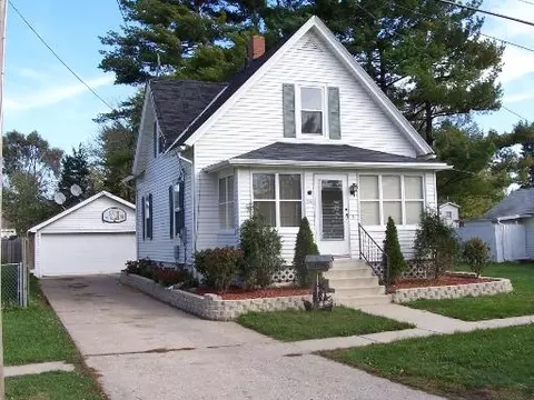 302 E Washington St, Harvard, IL 60033 photo 1