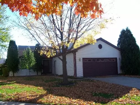 13 Windgate Ct, Streamwood, IL 60107 photo 1