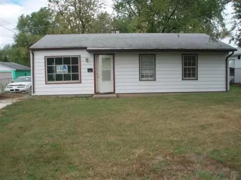 2677 E Crestwood St, Kankakee, IL 60901 photo 1