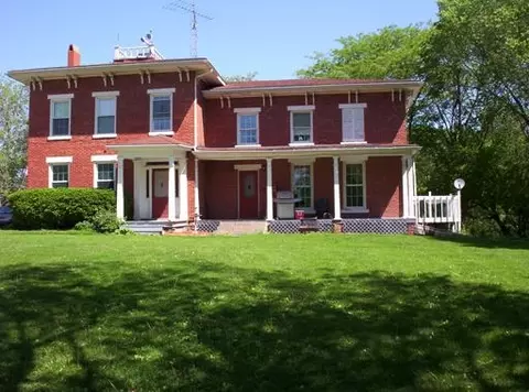 1123 N 2803 Rd, Utica, IL 61373 photo 1