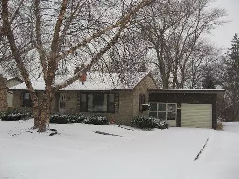 515 W 3rd St, Spring Valley, IL 61362 photo 1