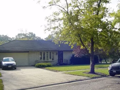 100 Briar Ln, Morris, IL 60450 photo 1