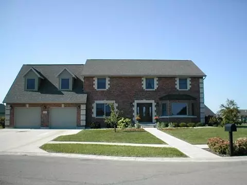 832 Charles Pl, Peru, IL 61354 photo 1