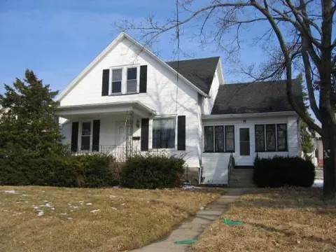 2309 First St, Peru, IL 61354 photo 1