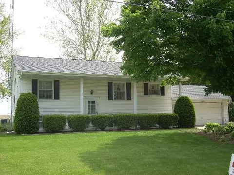 217 E 6th St, Mendota, IL 61342 photo 1