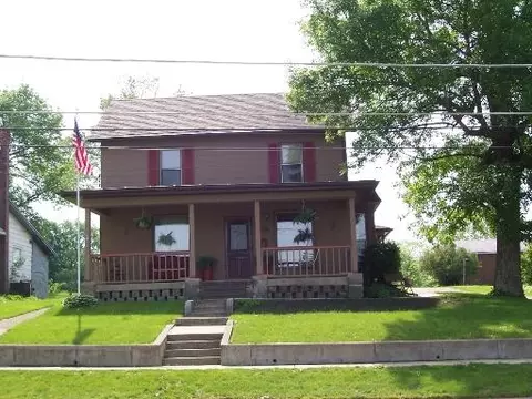 201 S Main St, Walnut, IL 61376 photo 1