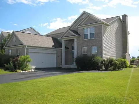 4581 Whitehall Ct, Algonquin, IL 60102 photo 1