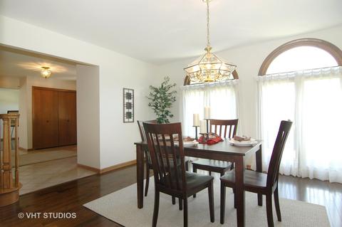 420 Creekside Ct, Willowbrook, IL 60527 photo 6