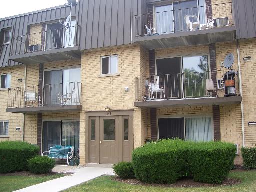 582 Fairway View Dr #3f, Wheeling, IL 60090 photo 1