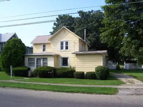 303 Heaton St, Walnut, IL 61376 photo 1