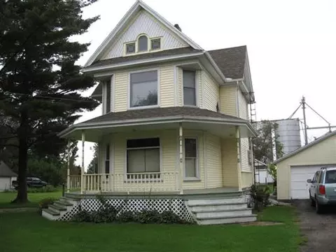 407 W Third St, Lostant, IL 61334 photo 1