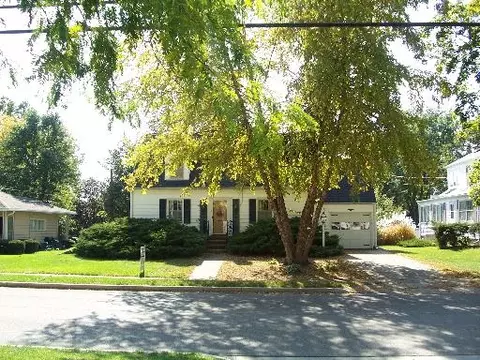 434 E Thompson St, Princeton, IL 61356 photo 1