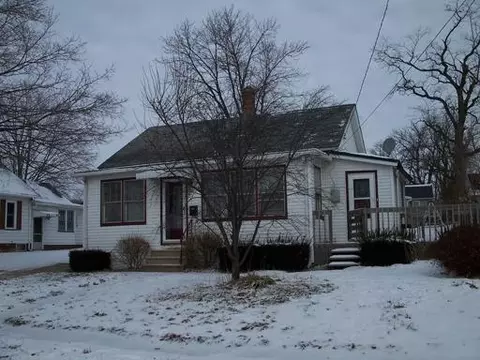 723 Sixth St, Peru, IL 61354 photo 1