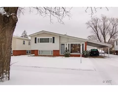 2675 Pearle Dr, Des Plaines, IL 60018 photo 1