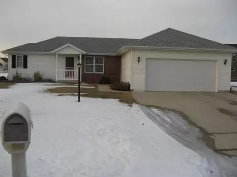 13 Ashland Ct, Peru, IL 61354 photo 1