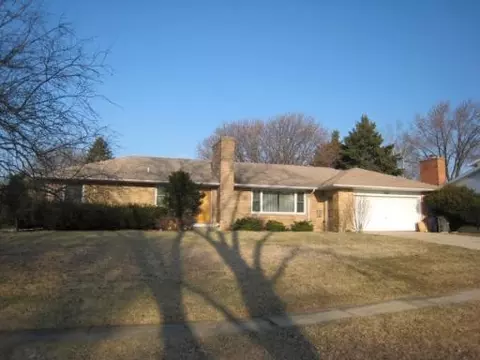 764 Diane Ave, Elgin, IL 60123 photo 1