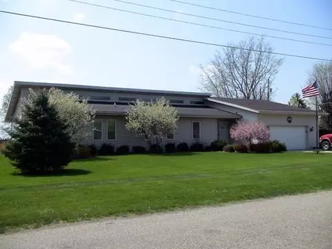 716 Taft St, Standard, IL 61363 photo 1