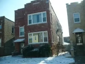3055 E 79 Pl, Chicago, IL 60617 photo 1