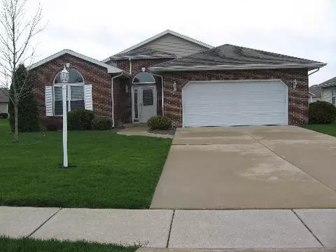 2902 Becker Dr, Peru, IL 61354 photo 1