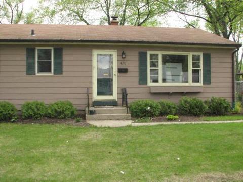 426 Spring St, Geneva, IL 60134 photo 1