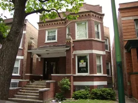 7225 S Champlain, Chicago, IL 60619 photo 1