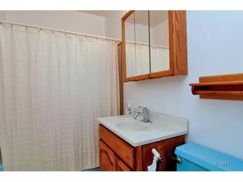 951 Pebble Dr, Wheeling, IL 60090 photo 8
